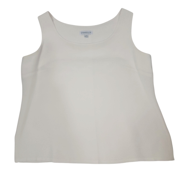 Emmelle Silk Cream Sleeveless Top with Round Neckline. M - Picture 6 of 11